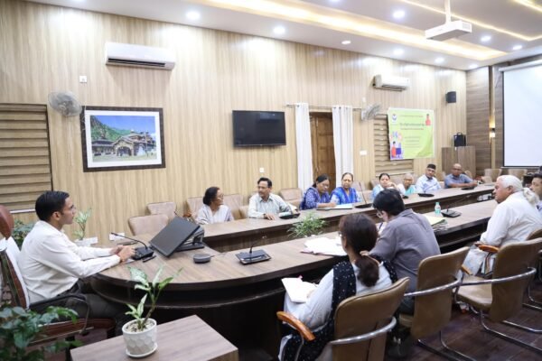 उत्तराखण्ड राज्य आन्दोलनकारियों ने जिलाधिकारी के समक्ष रखी अपनी समस्याएं, हरसंभव निस्तारण का दिया आश्वासन
