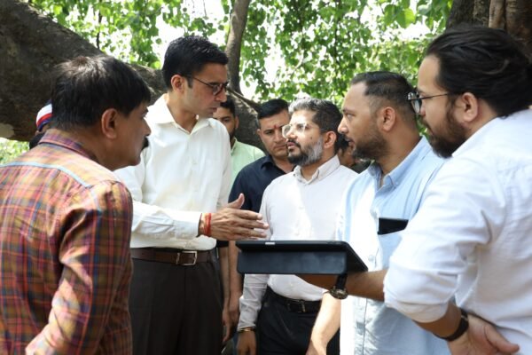 डिजाईन, सर्वे, कान्सेप्ट तो ज्वाइनिंग के दूसरे माह ही कर लिया था तैयारः निरंतर धनराशि संगठित करने में लगे थे डीएम